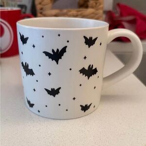 Target Halloween bat coffee mug 
Great condition